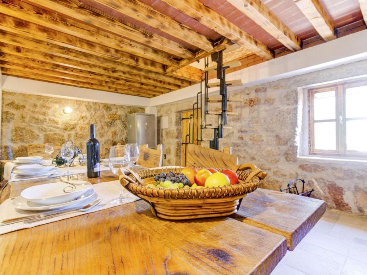 Lovely Holiday Home In Starigrad Exterior foto